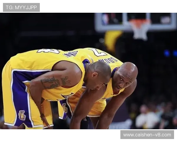 奥多姆重返篮球舞台的传奇故事与人生起伏解析 奥多姆重返篮球舞台的传奇故事与人生起伏解析